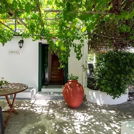 The Olive Yard House In Holiday home